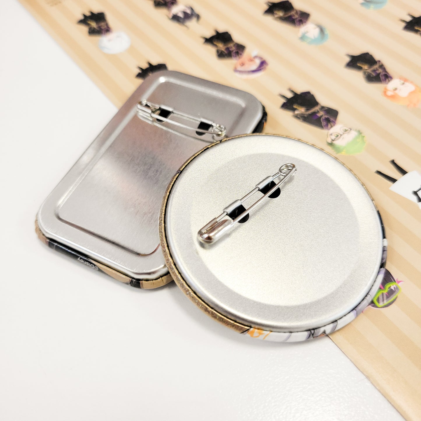 Twisted Wonderland Button Pin - Ortho Shroud -